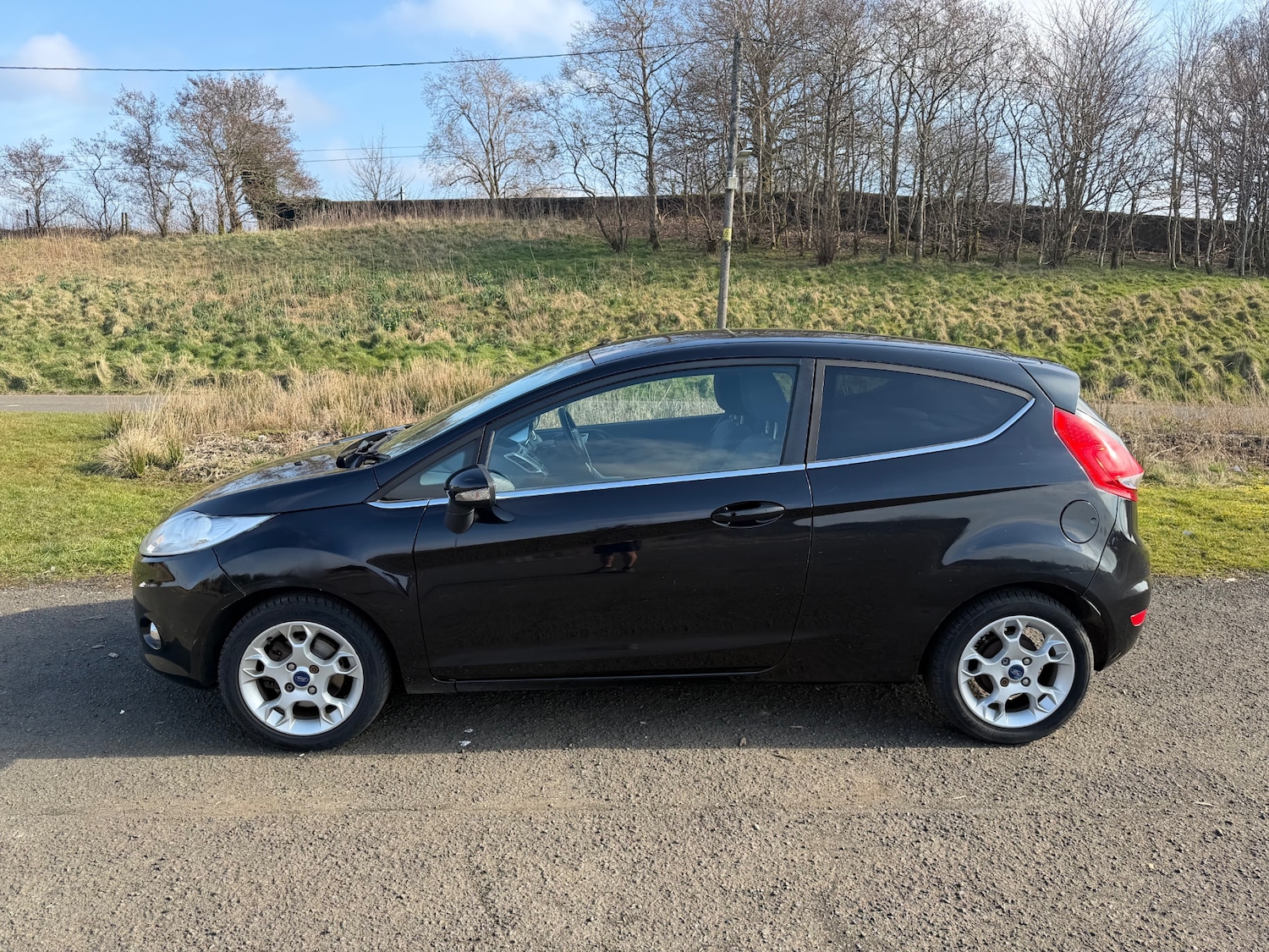 Used Ford Fiesta 2011 for sale - 77984165: Photo 3