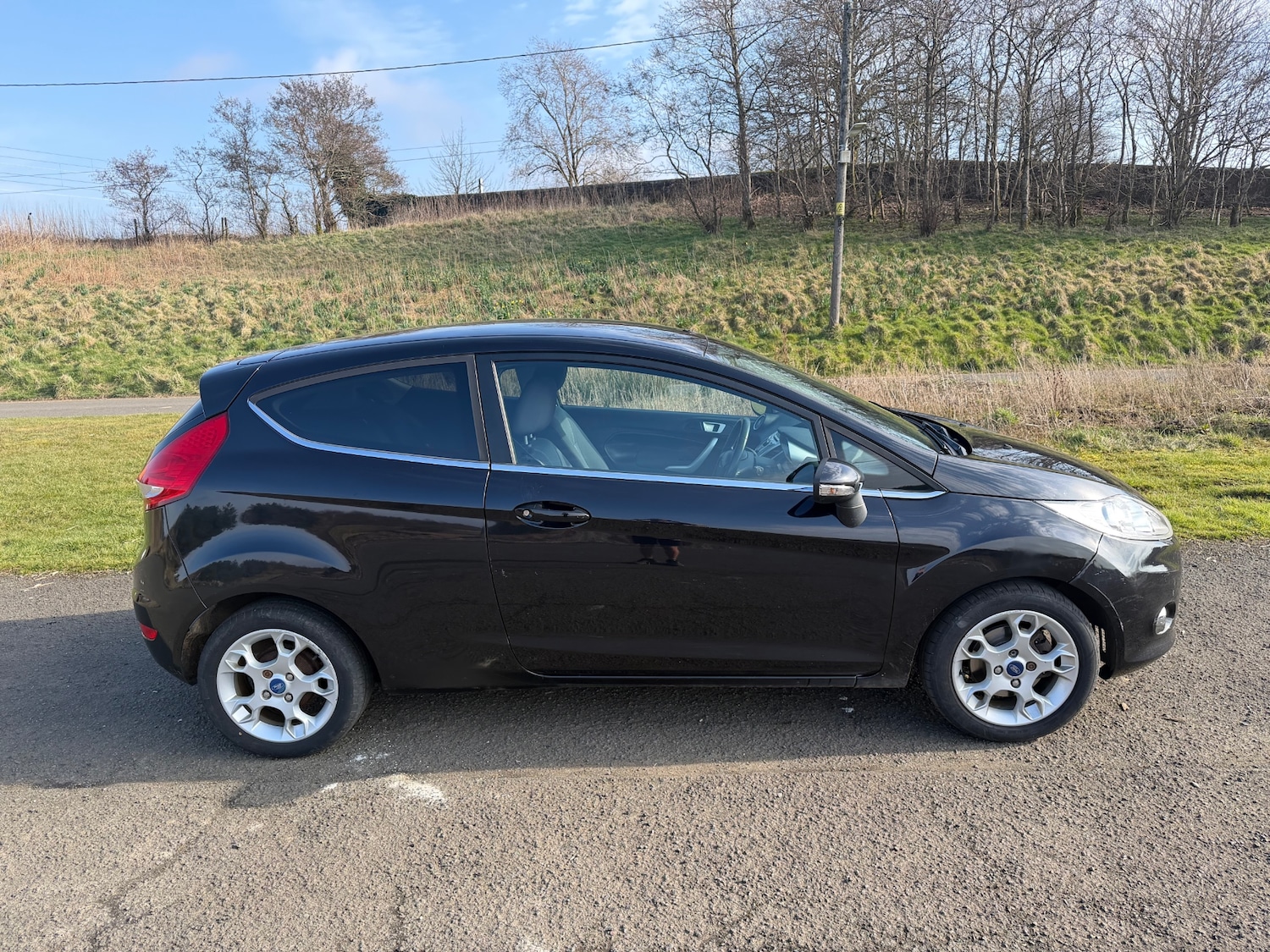 Used Ford Fiesta 2011 for sale - 77984165: Photo 4