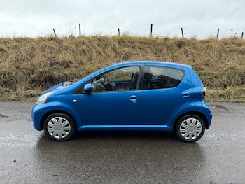 Used Toyota AYGO 2011 for sale - 77342825: Photo