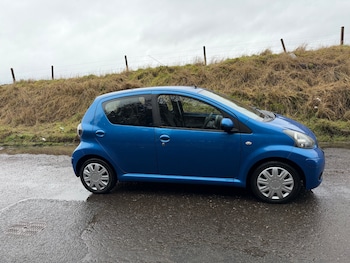 Used Toyota AYGO 2011 for sale - 77342825: Photo