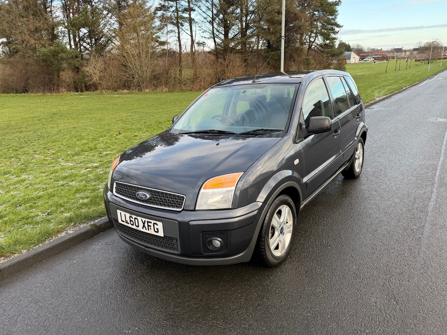 Used Ford Fusion 2010 for sale - 77189429: Photo 2
