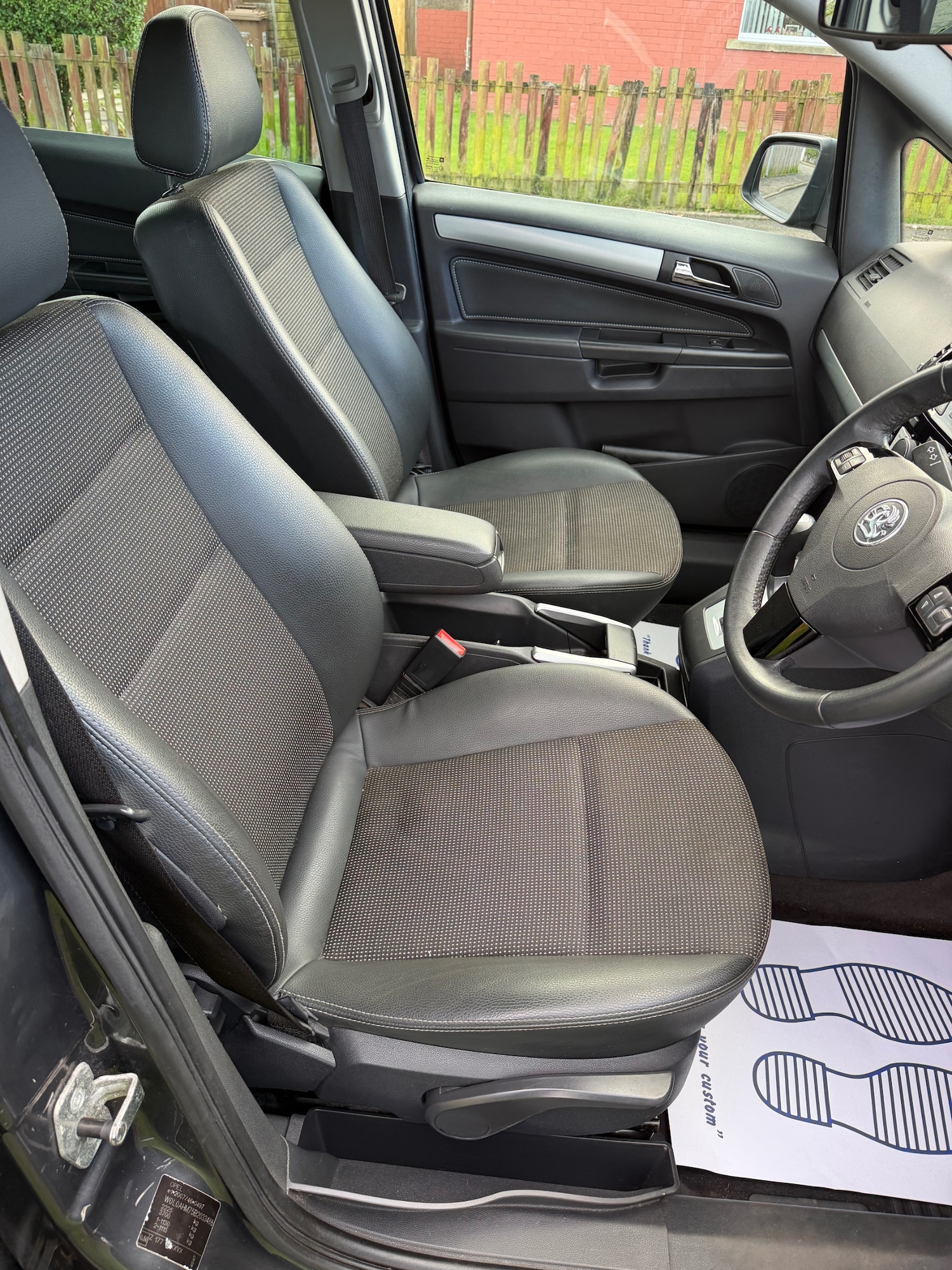 Used Vauxhall Zafira 2010 for sale - 76649654: Photo 8