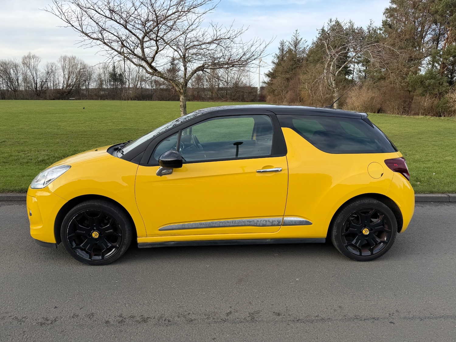 Used Citroen DS3 2013 for sale - 77637003: Photo 4