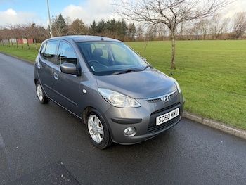 Used Hyundai i10 2011 for sale - 77701971: Photo