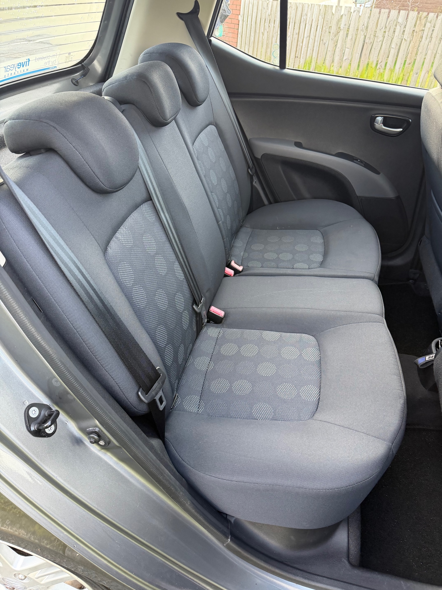 Used Hyundai i10 2011 for sale - 77701971: Photo 9