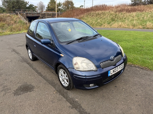 Used Toyota Yaris 2003 for sale - 76220397: Photo 1