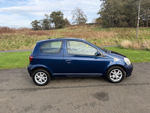 Used Toyota Yaris 2003 for sale - 76220397: Photo 3