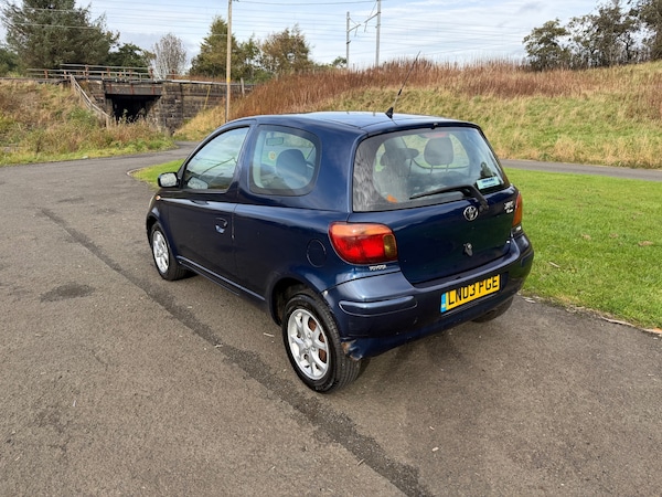 Used Toyota Yaris 2003 for sale - 76220397: Photo 5