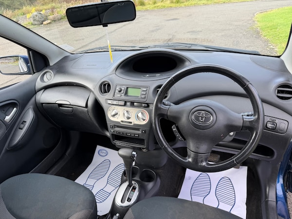 Used Toyota Yaris 2003 for sale - 76220397: Photo 7