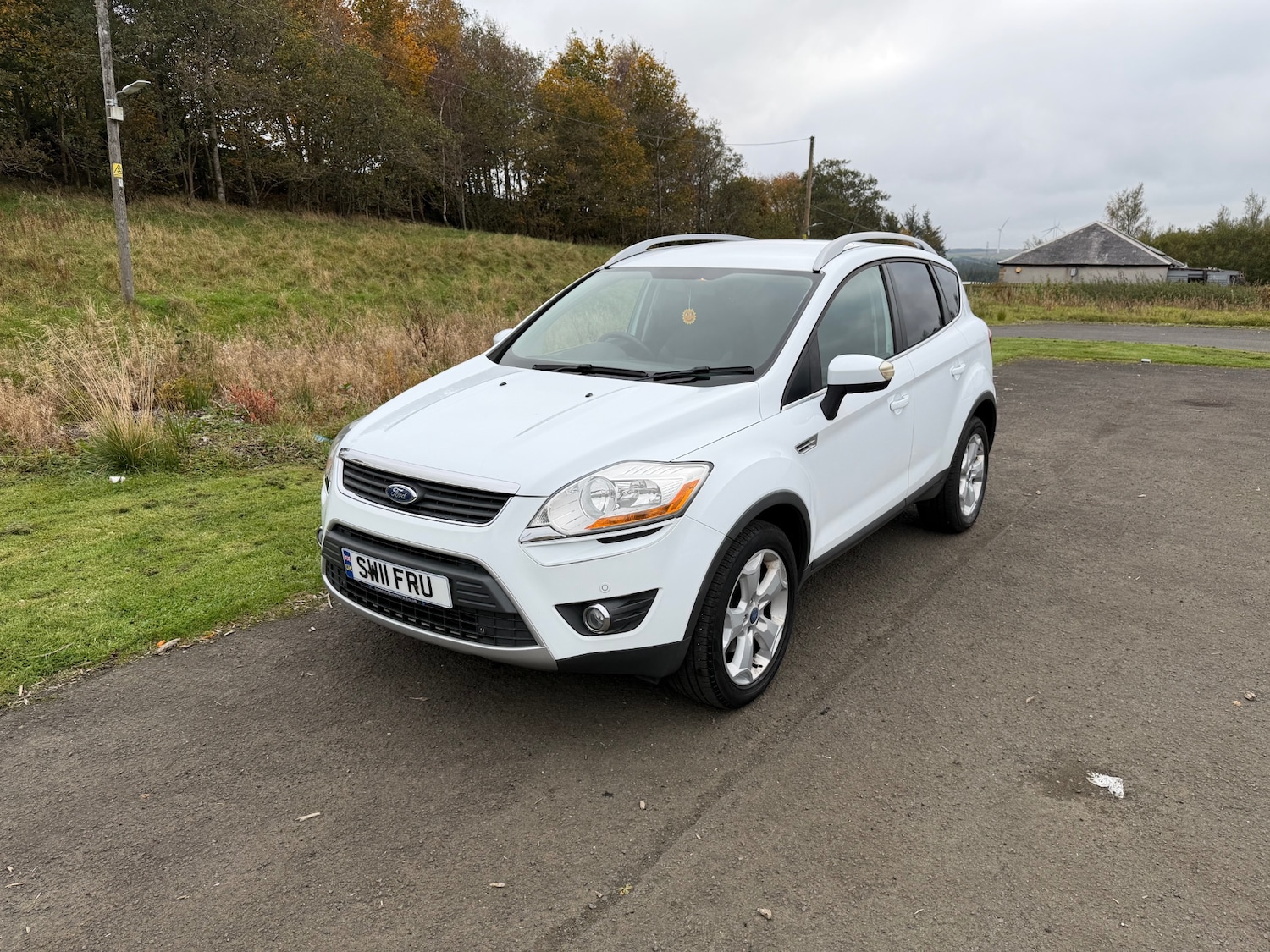 Used Ford Kuga 2011 for sale - 76428805: Photo 2