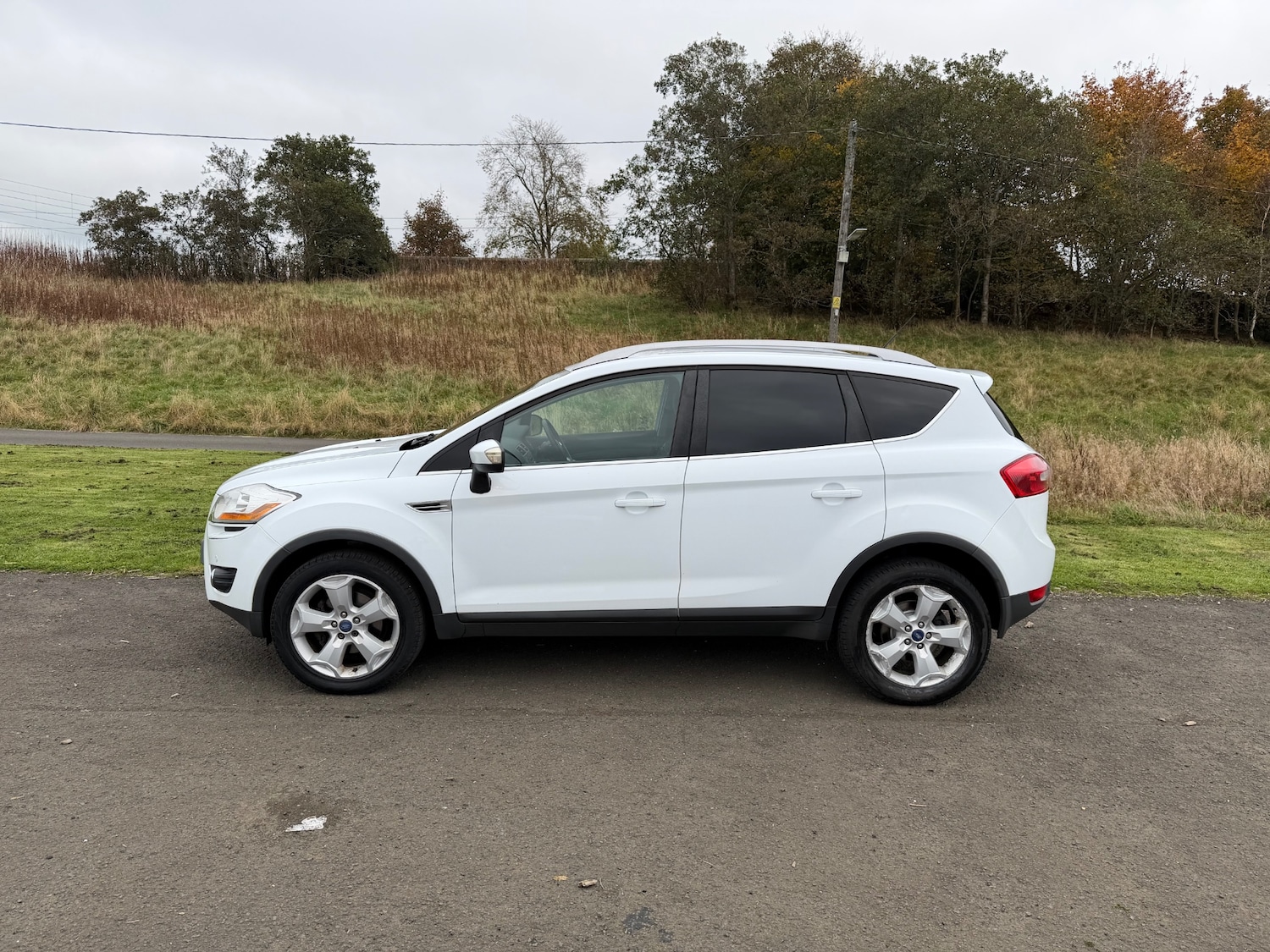 Used Ford Kuga 2011 for sale - 76428805: Photo 3