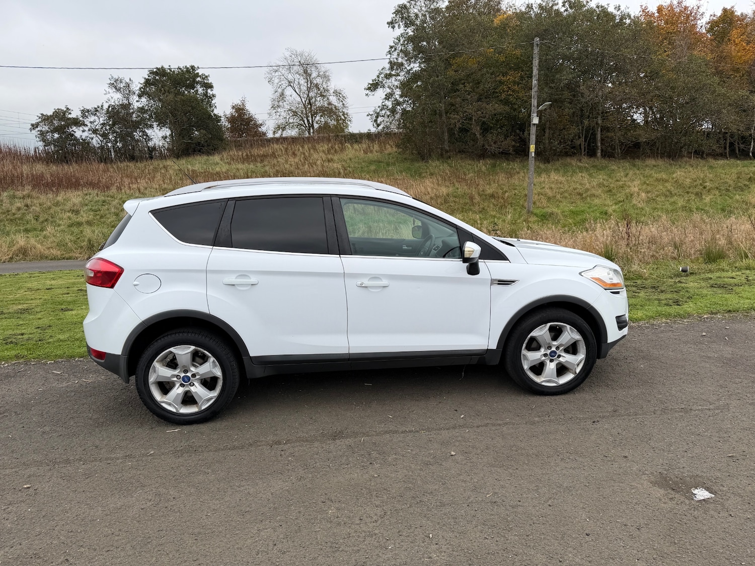Used Ford Kuga 2011 for sale - 76428805: Photo 4