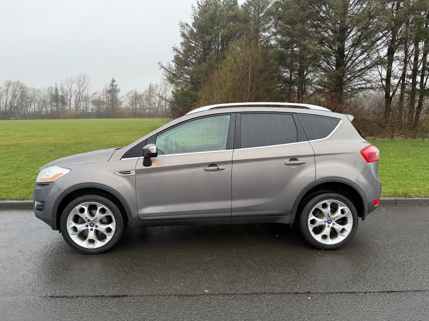 Used Ford Kuga 2012 for sale - 77682053: Photo 4