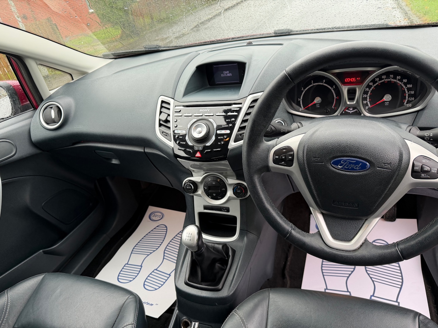 Used Ford Fiesta 2011 for sale - 76699709: Photo 7
