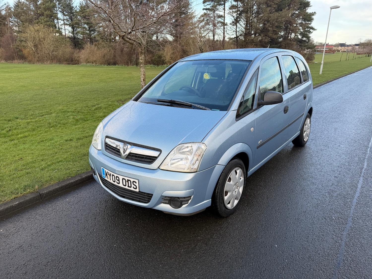Used Vauxhall Meriva 2009 for sale - 77937768: Photo 2