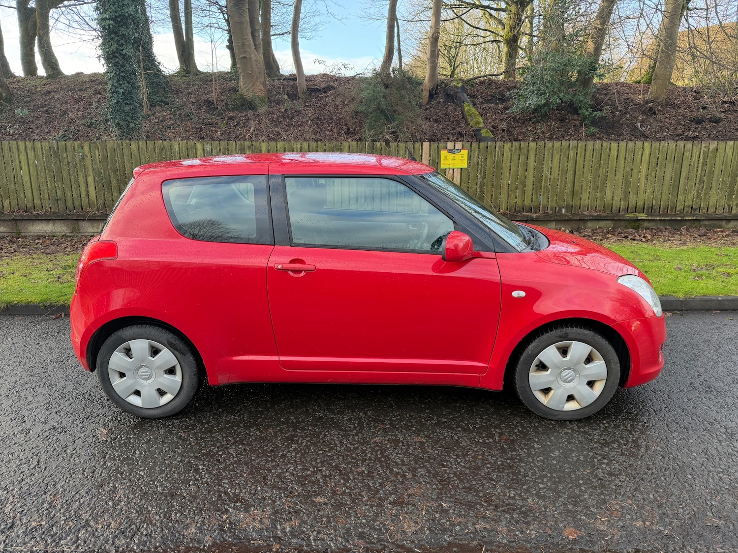 Used Suzuki Swift 2009 for sale - 77385388: Photo 3