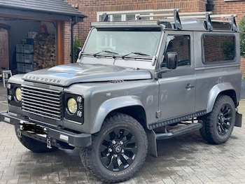 Land Rover Defender feature image
