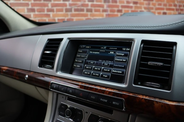 Used Jaguar XF 2013 for sale - 76279507: Photo 19