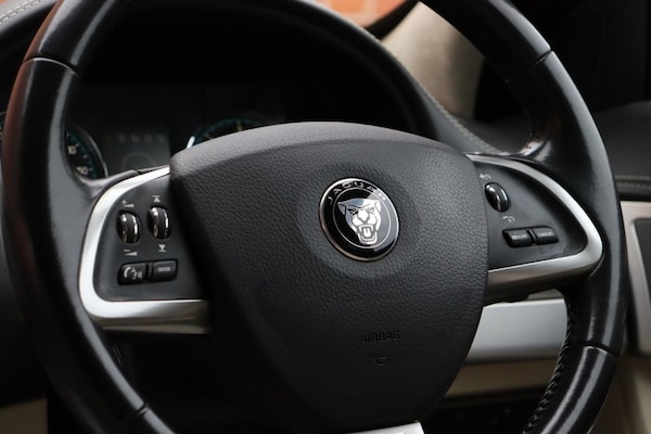 Used Jaguar XF 2013 for sale - 76279507: Photo 32