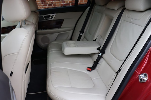Used Jaguar XF 2013 for sale - 76279507: Photo 9
