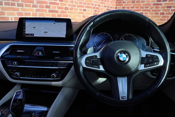 Used BMW 5 Series 2018 for sale - 76105760: Photo 16