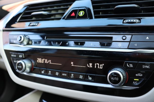 Used BMW 5 Series 2018 for sale - 76105760: Photo 28