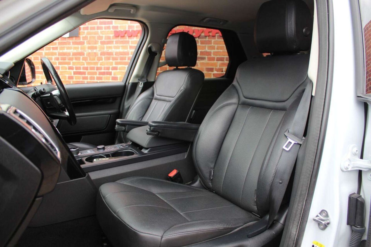 Used Land Rover Discovery 2019 for sale - 77523412: Photo 11