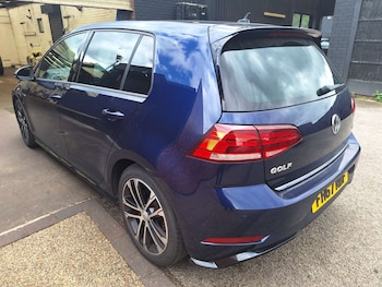 Used Volkswagen Golf 2018 for sale - 78829117: Photo