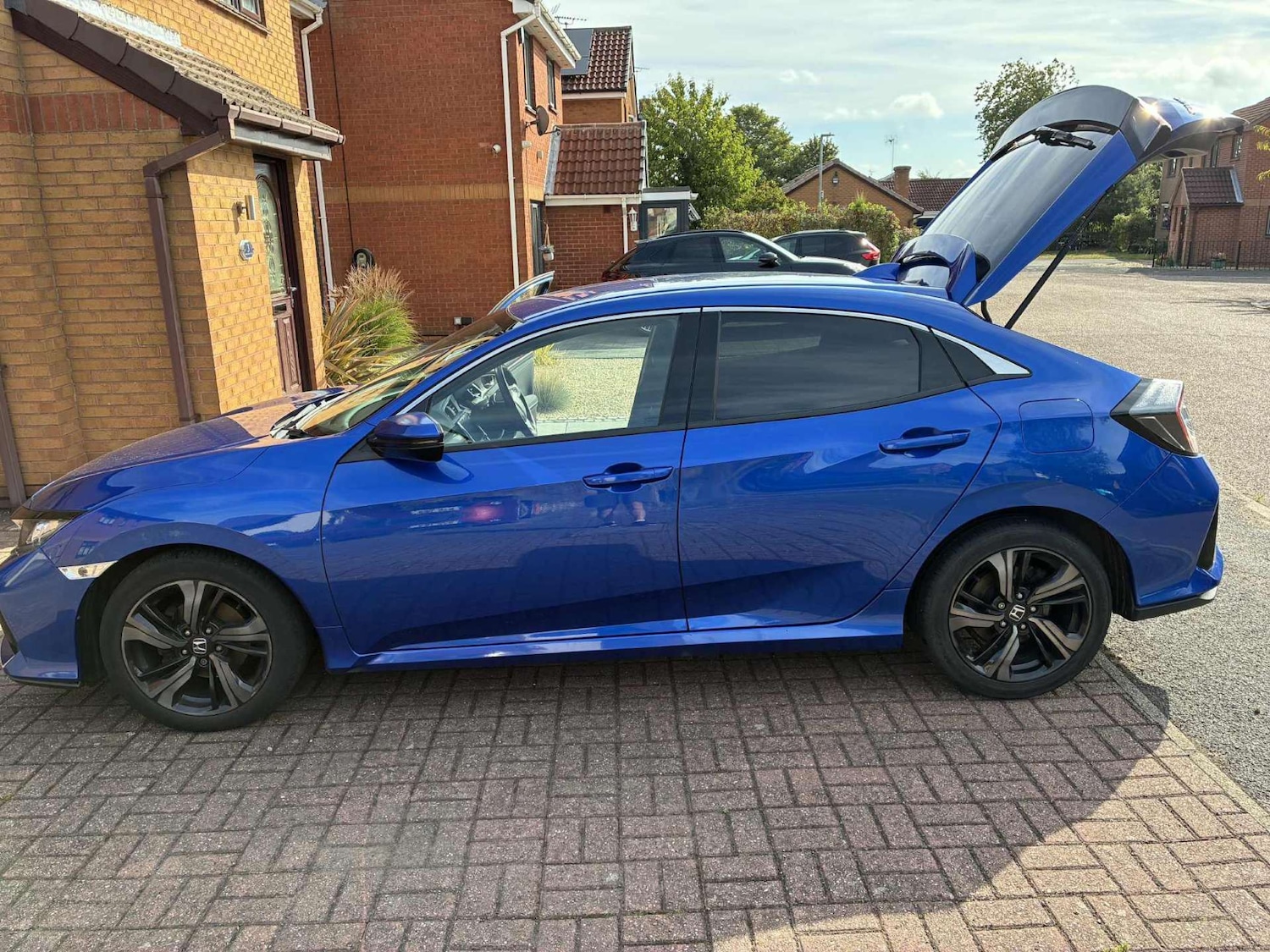 Used Honda Civic 2019 for sale - 78057261: Photo 3