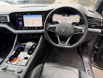 Used Volkswagen Touareg 2024 for sale - 79803658: Photo