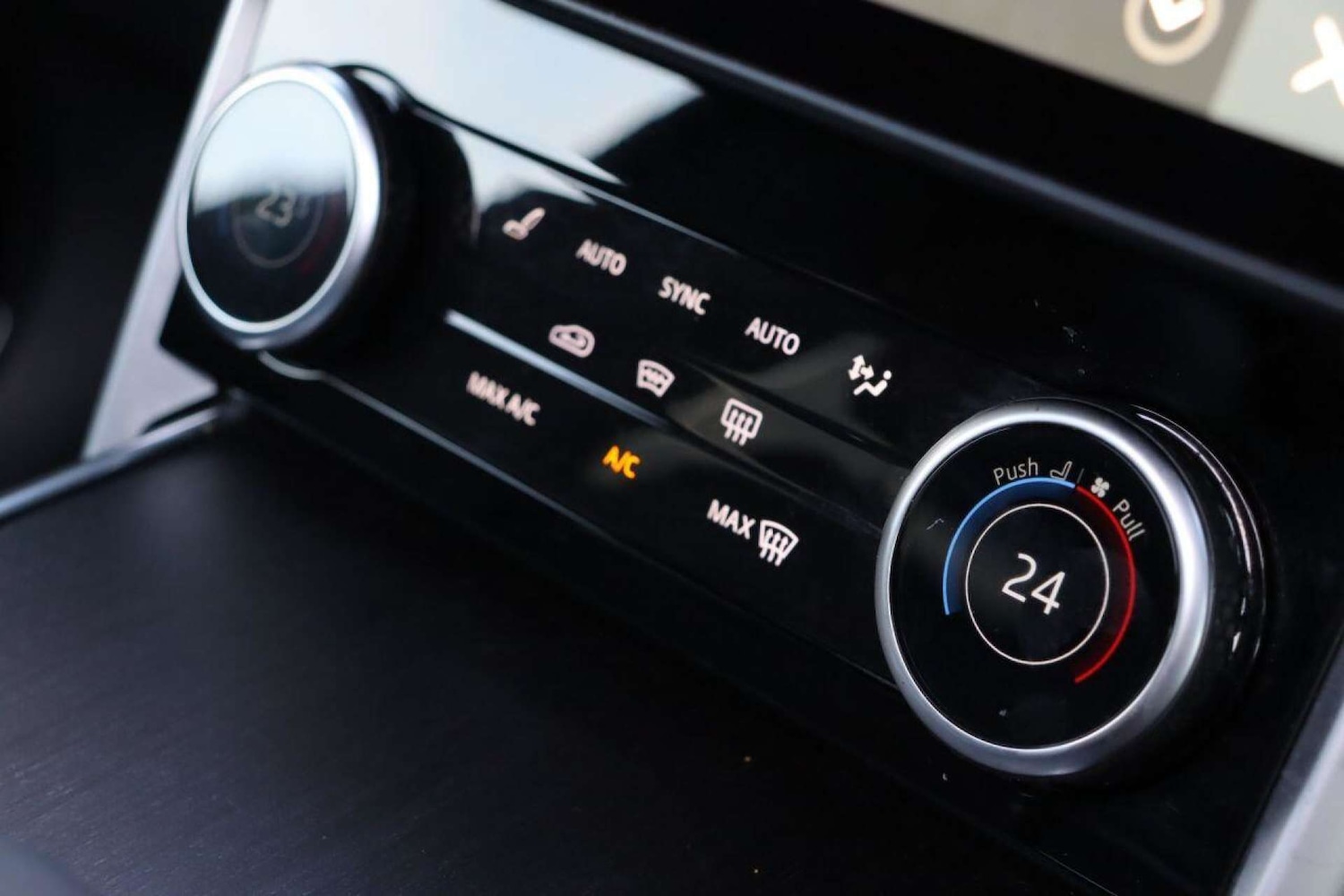 Used Land Rover Range Rover 2023 for sale - 77519240: Photo 37