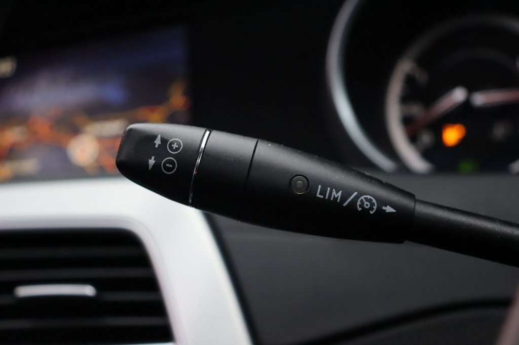 Used Mercedes-Benz C Class 2011 for sale - 77199859: Photo 31