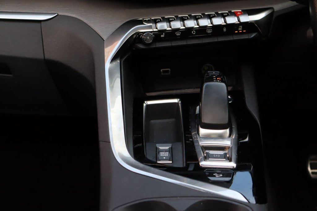 Used Peugeot 3008 2020 for sale - 76430111: Photo 26