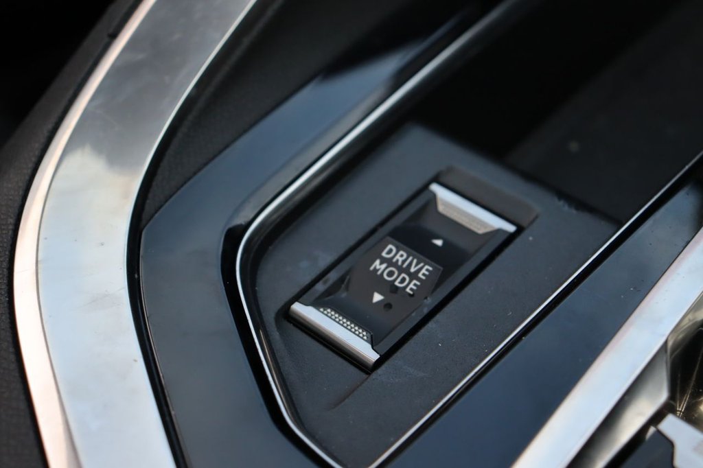 Used Peugeot 3008 2020 for sale - 76430111: Photo 35