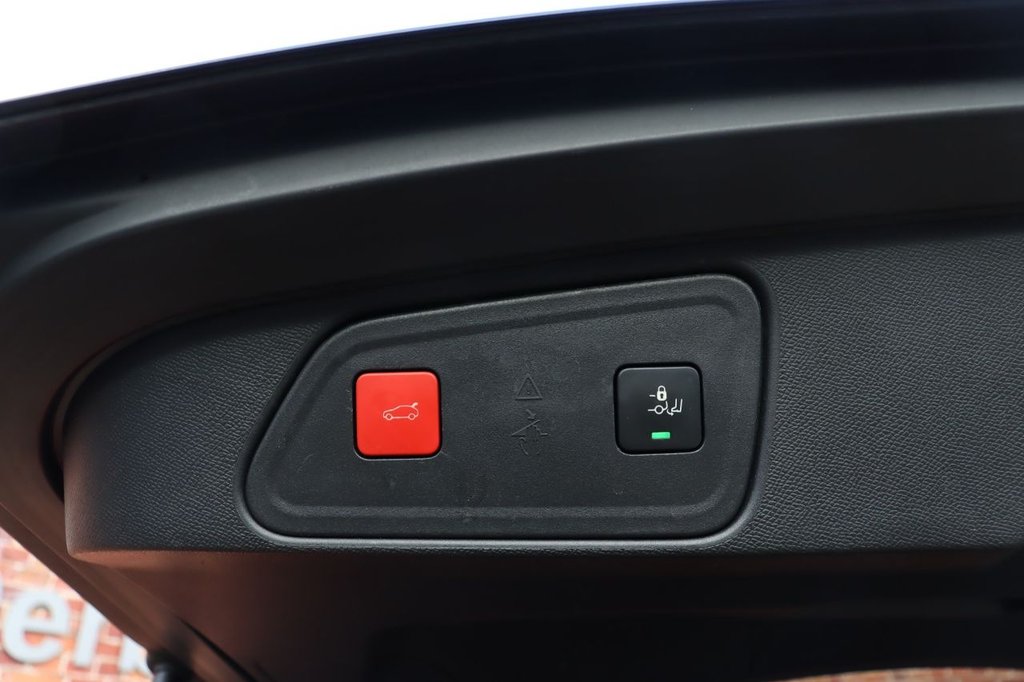 Used Peugeot 3008 2020 for sale - 76430111: Photo 44