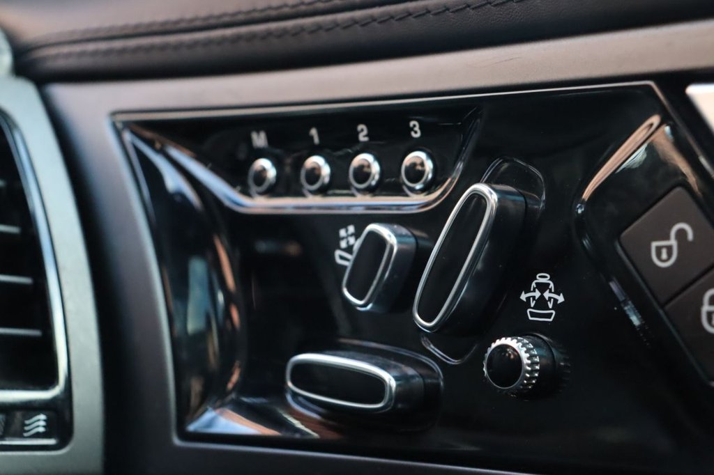 Used Jaguar F-Type 2014 for sale - 77187910: Photo 29