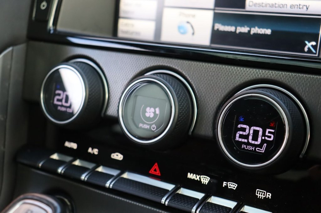 Used Jaguar F-Type 2014 for sale - 77187910: Photo 33