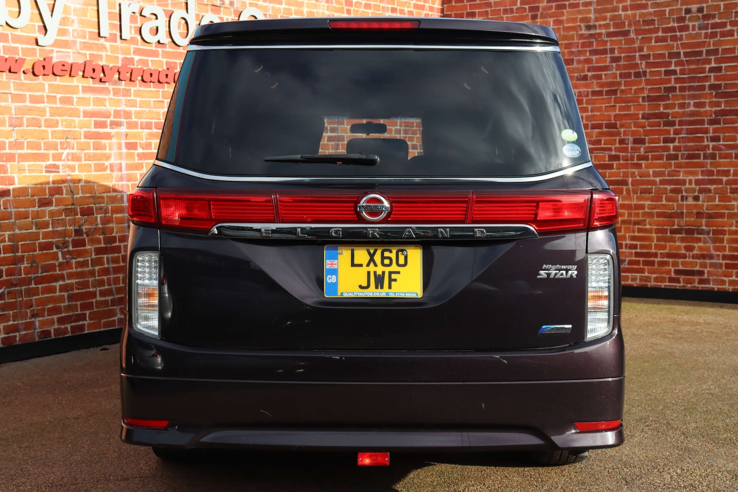 Used Nissan Elgrand 2023 for sale - 77554952: Photo 12