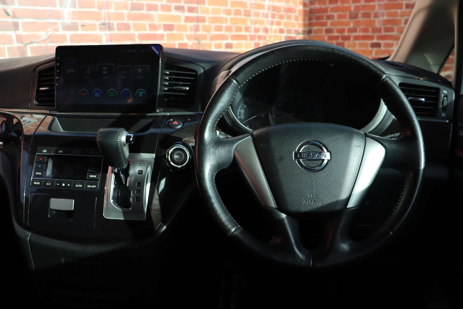 Used Nissan Elgrand 2023 for sale - 77554952: Photo 13