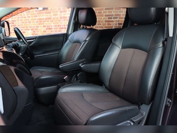 Used Nissan Elgrand 2011 for sale - 77554952: Photo