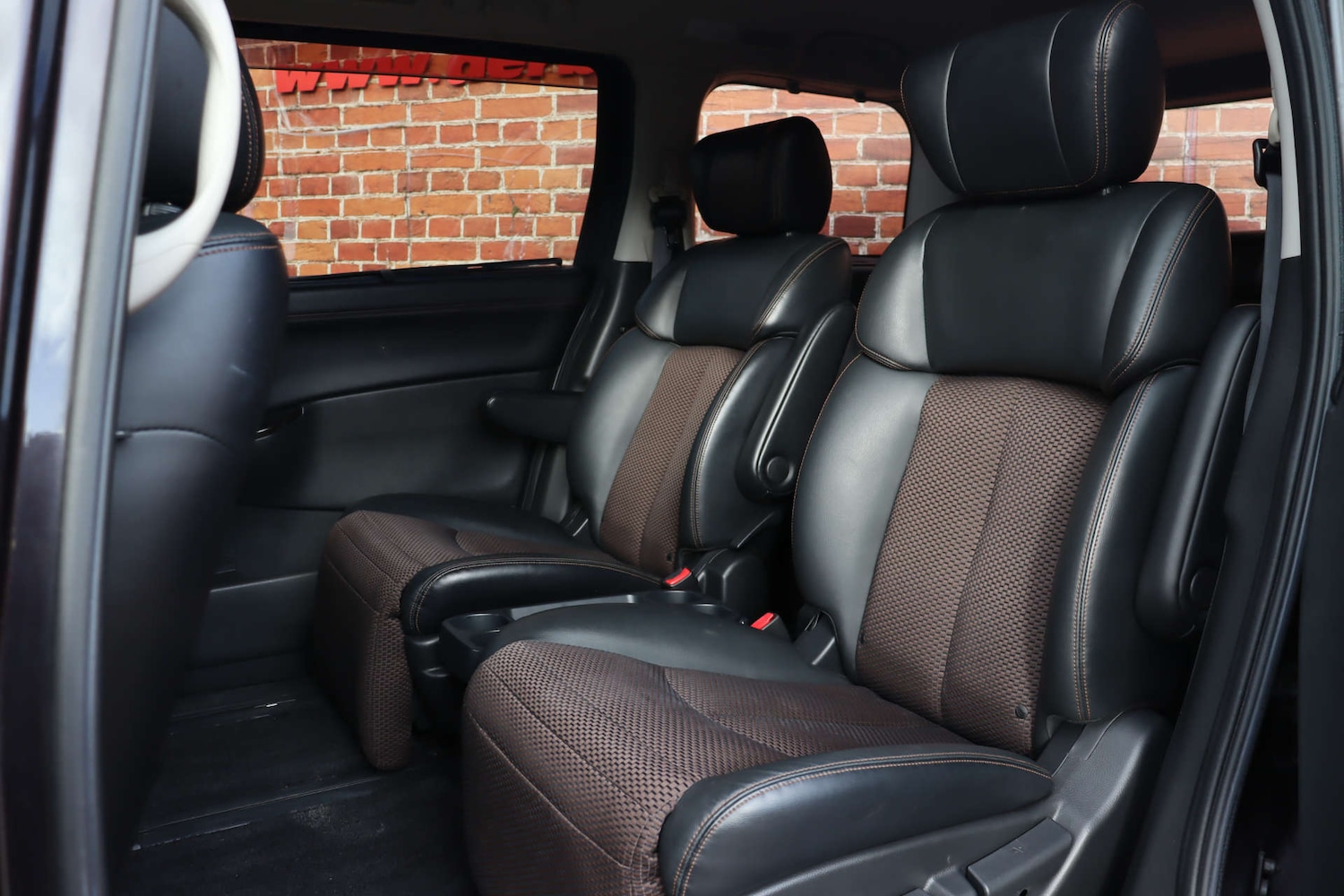 Used Nissan Elgrand 2023 for sale - 77554952: Photo 7