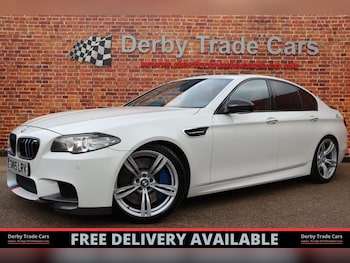 2015 (VY) - 4.4 V8 Saloon 4dr Petrol DCT Euro 6 (s/s) (560 ps) 4d AUTO 552 BHP