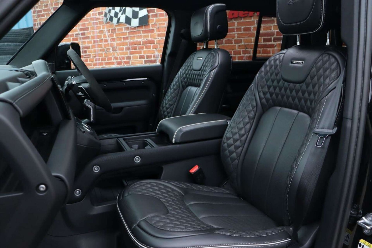 Used Land Rover Defender 2022 for sale - 77523140: Photo 3