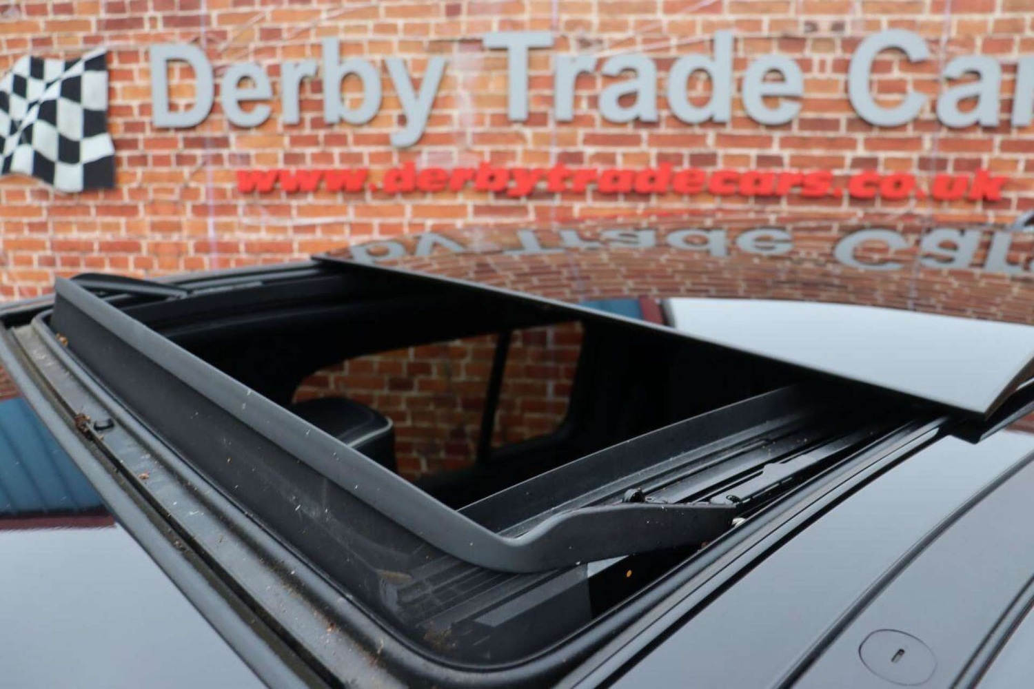 Used Land Rover Defender 2022 for sale - 77523140: Photo 4