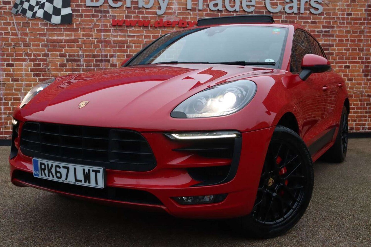 Used Porsche Macan 2017 for sale - 77523102: Photo 21