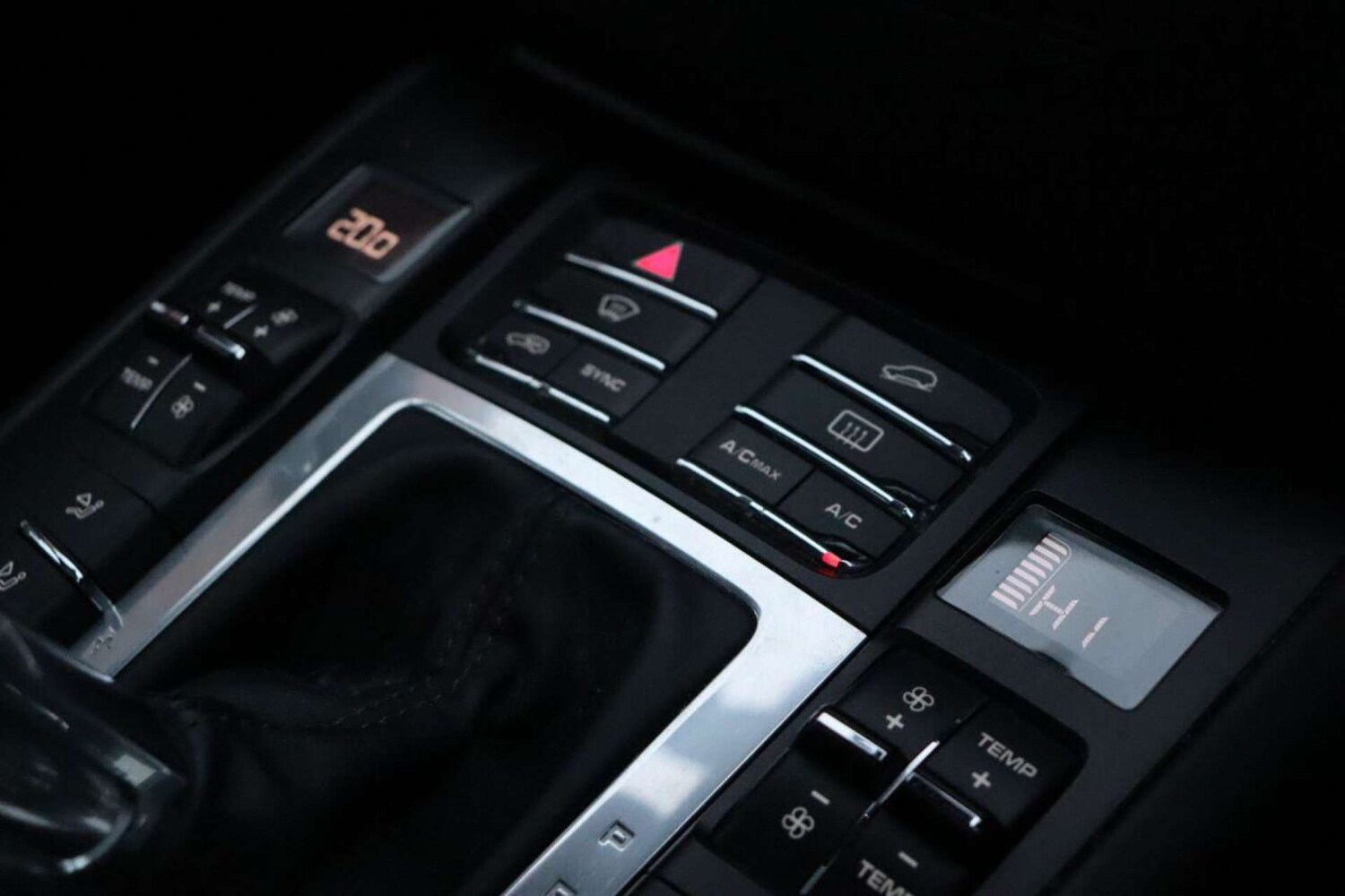 Used Porsche Macan 2017 for sale - 77523102: Photo 29