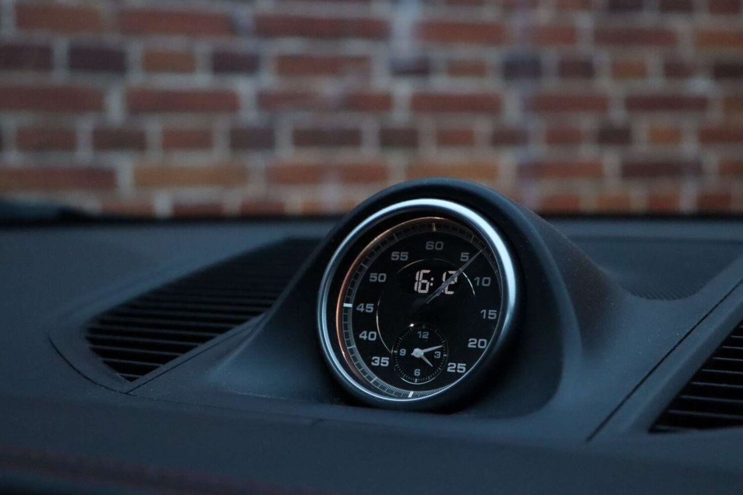 Used Porsche Macan 2017 for sale - 77523102: Photo 33