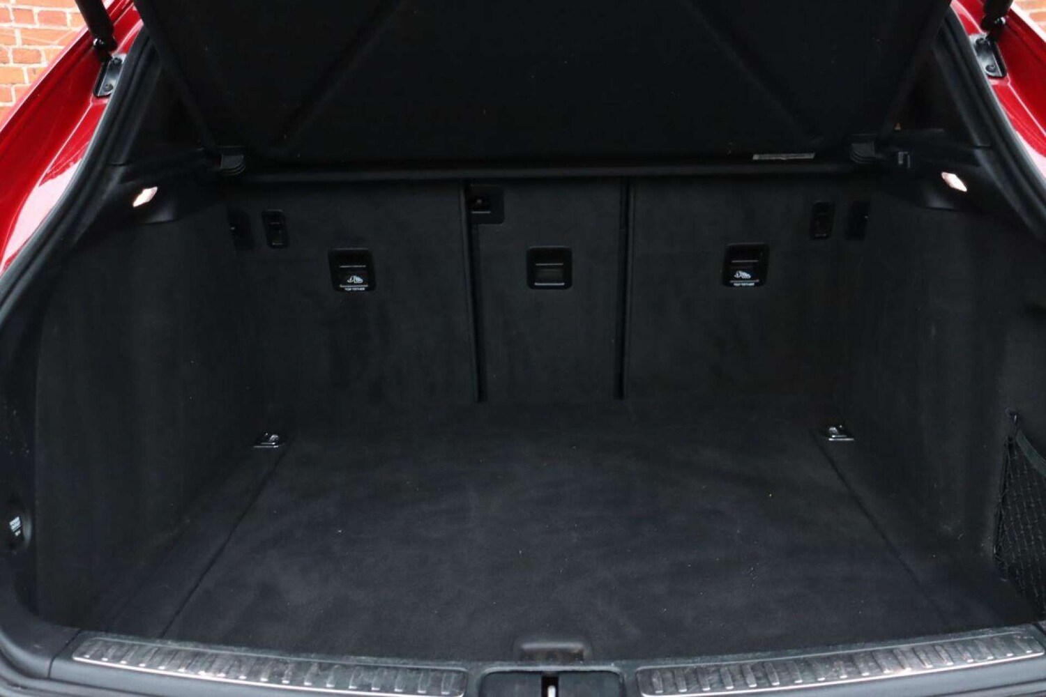 Used Porsche Macan 2017 for sale - 77523102: Photo 38