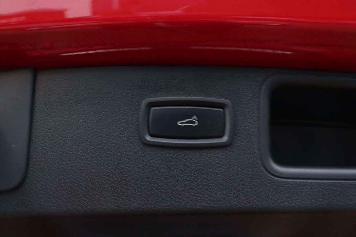 Used Porsche Macan 2017 for sale - 77523102: Photo 39