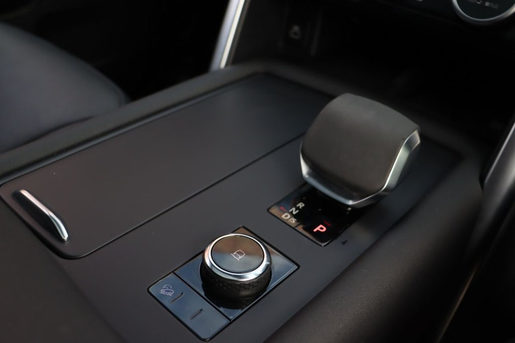 Used Land Rover Discovery 2022 for sale - 76345946: Photo 27